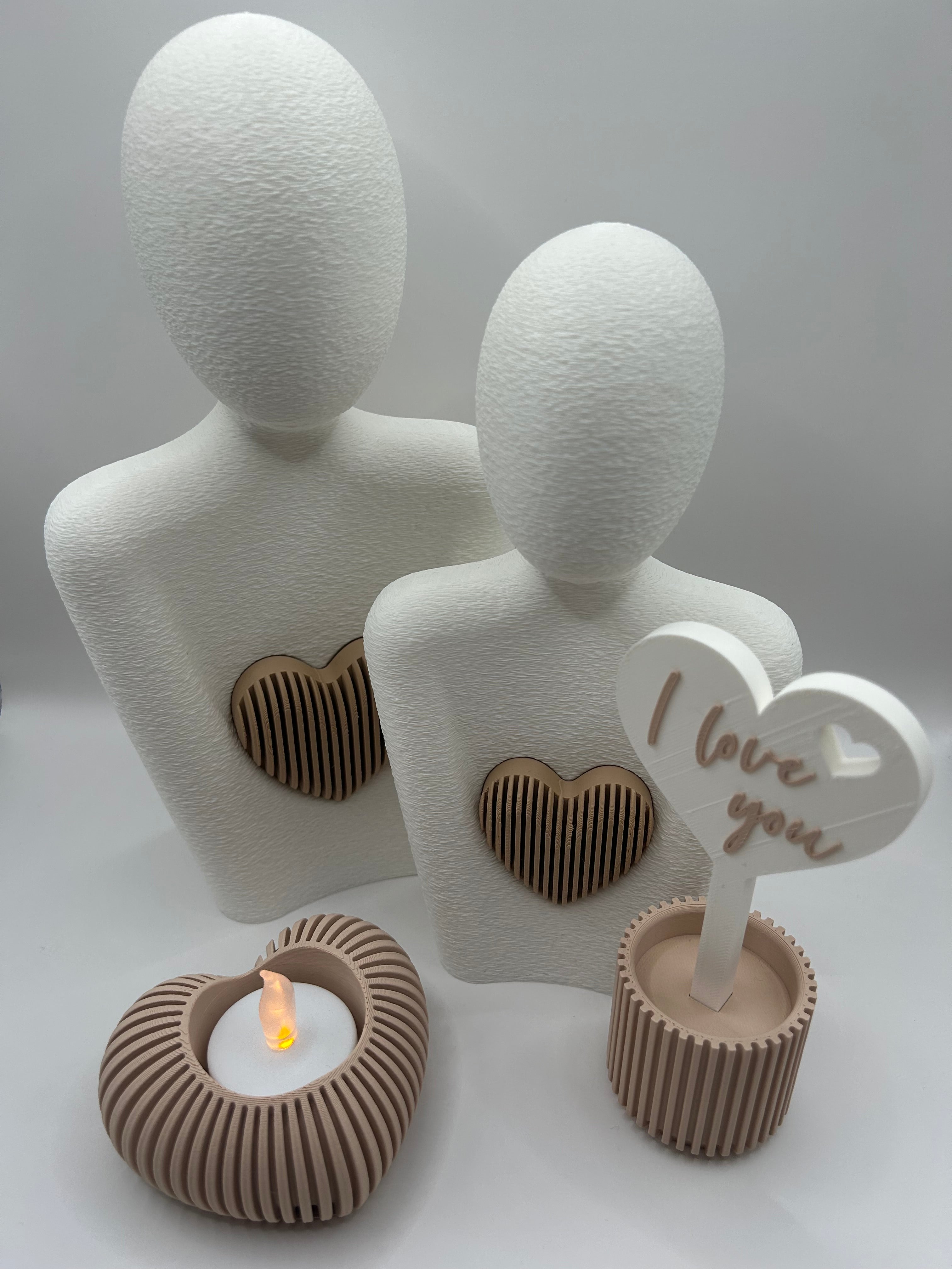 Romantic Love Decor Set – Couple Figurines, Tealight Holder & “I Love You” Heart
