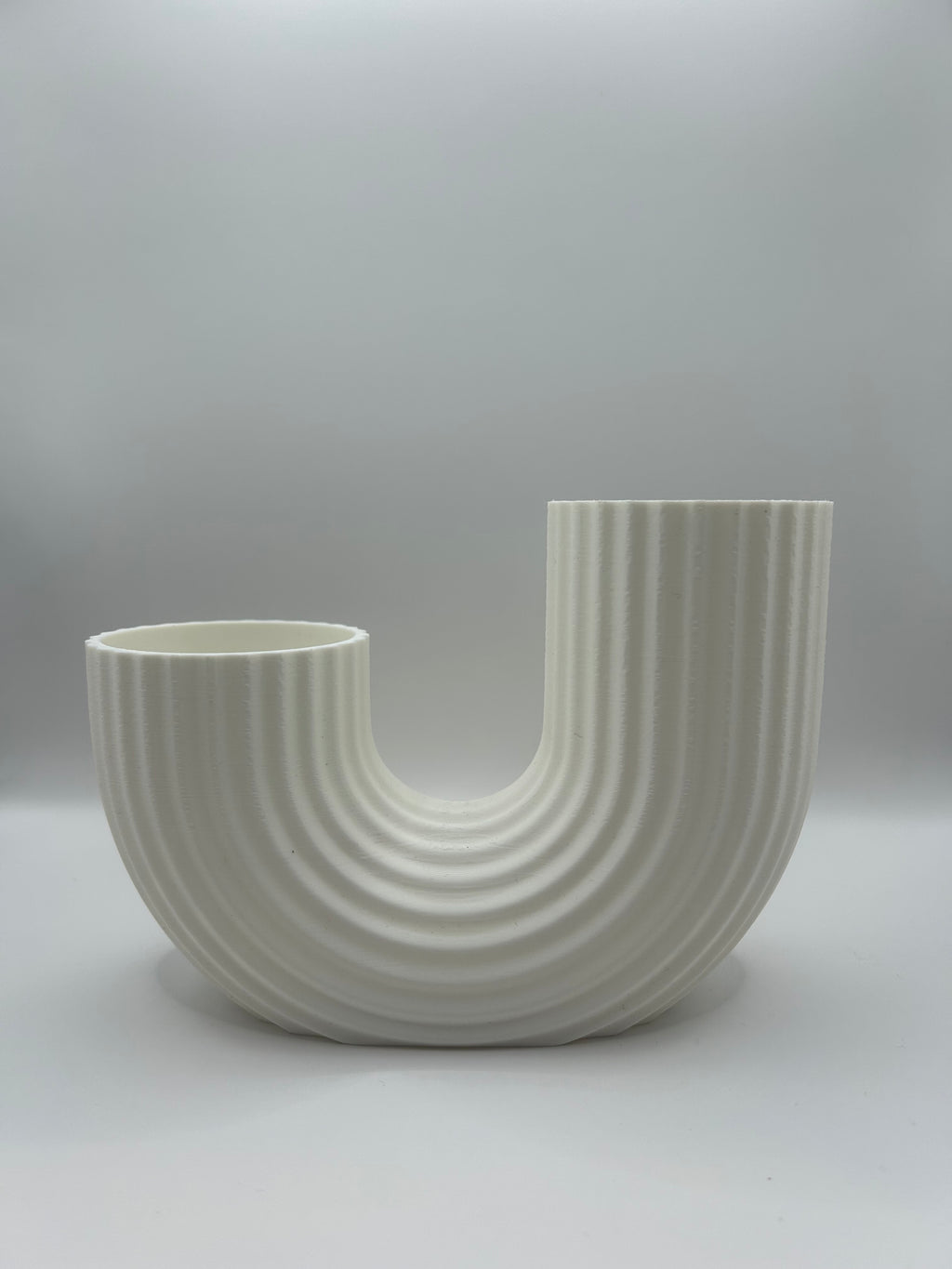 Modern U-Shape Vase