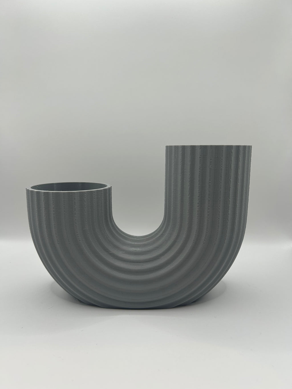 Modern U-Shape Vase