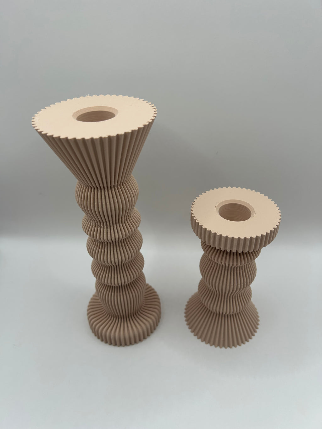 Sculptural Ribbed Candle Holders | Set per 2